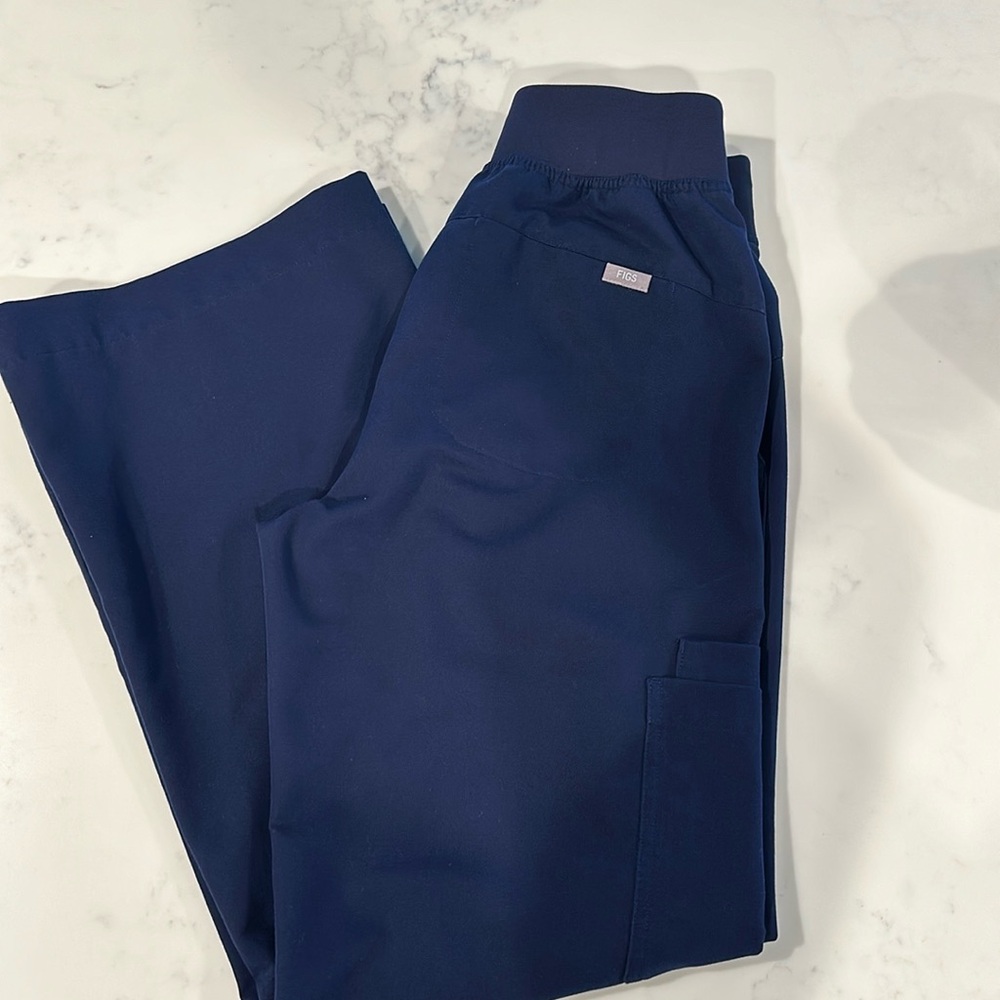 Figs High Waisted Isabel Scrub Pants, gently worn, size small